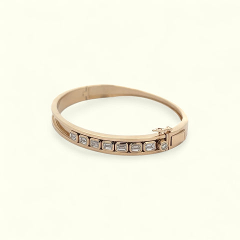 Getana Moving Diamond Bracelet