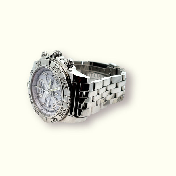 Breitling <br>Chronomat 44<br> AB0110