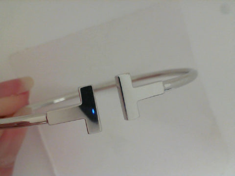 18 Kw Est Tiffany "T" Bracelet